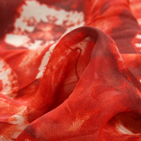 Šifon viskozový motiv batika červený