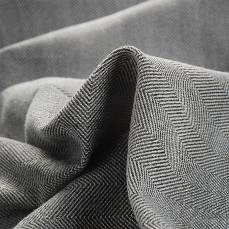 Kostýmová látka Art Fabrics rybí kost šedá