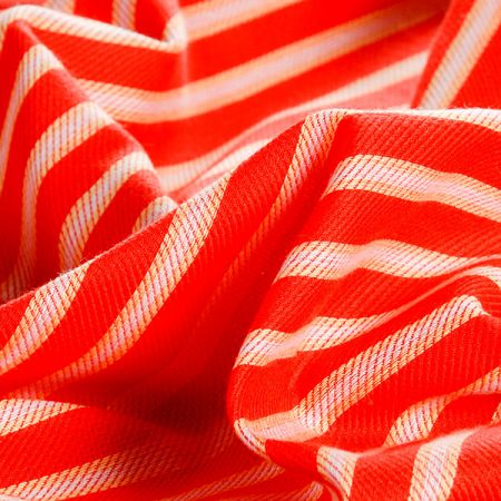 Bavlněná látka s proužky červená