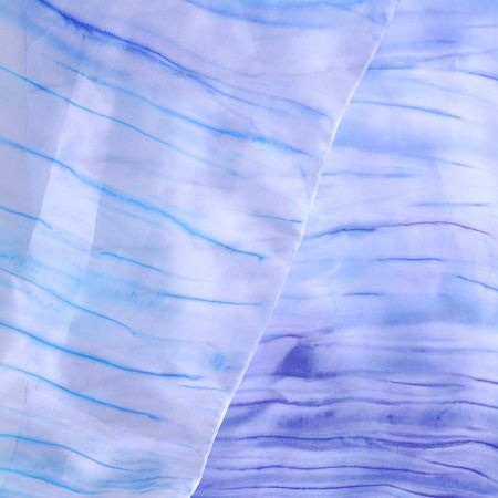 Ručně malovaná hedvábná šála modrá