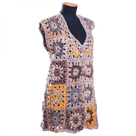 Originální háčkovaná vesta hnědý melír