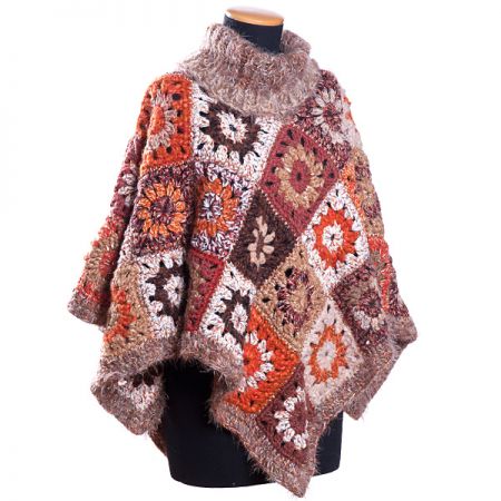 Originální háčkované pončo s rolákem