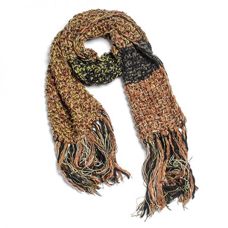 Šála pletená/háčkovaná