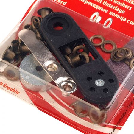 Průchodky 4x5x7,5 Ø8mm staromosaz