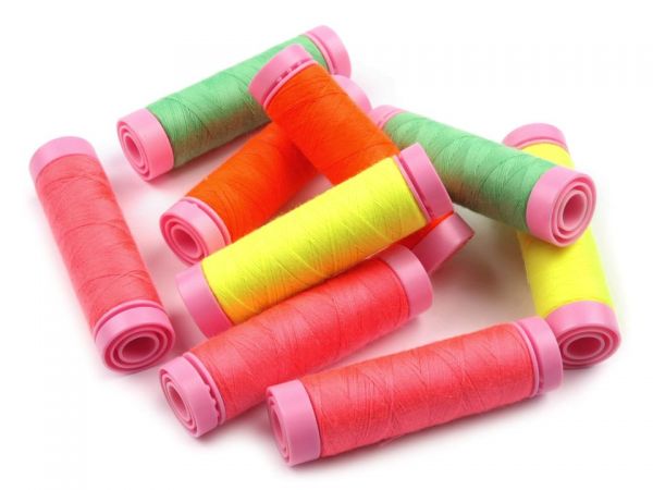 Nitě polyesterové návin 100m Aspo Amann neon zelená