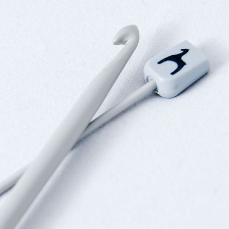 Háček tunis, vel. 3,5