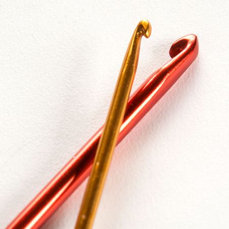 Háček s ouškem víceúčelový vel. 4-6mm