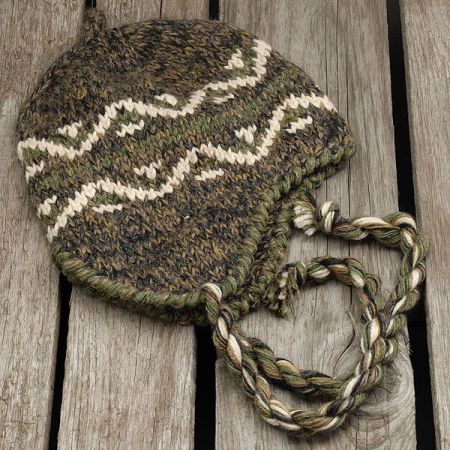 Ručně pletená čepice Marlen "špička"