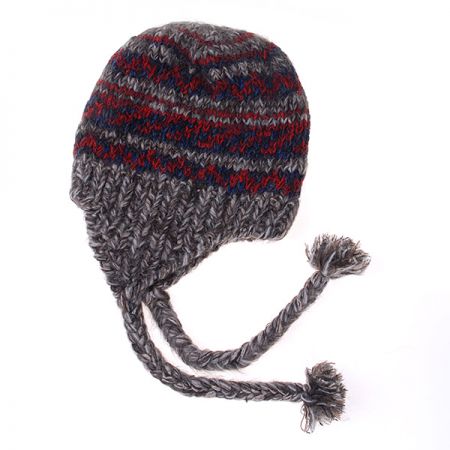 Ručně pletená čepice Marlen "helmička"