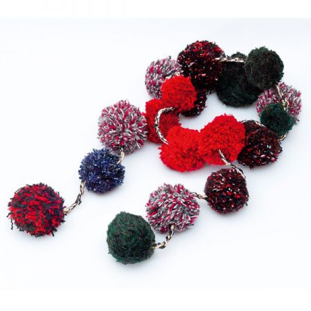 Efektní bambulková šála Marlen mix barev