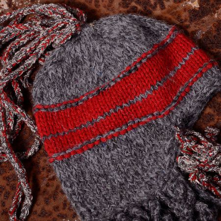 Ručně pletená čepice Marlen "dreďačka"