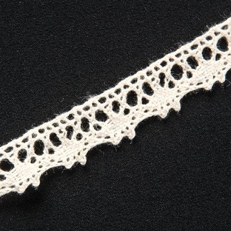 Krajka lem paličkovaná jemná režné barvy