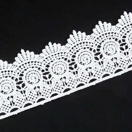 Krajka široký lem bílá