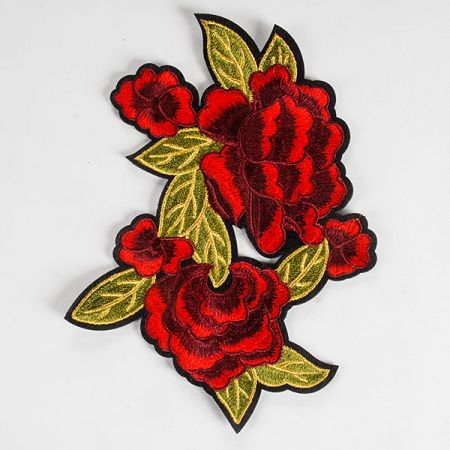 Květinová aplikace zažehlovací růže 19x15cm